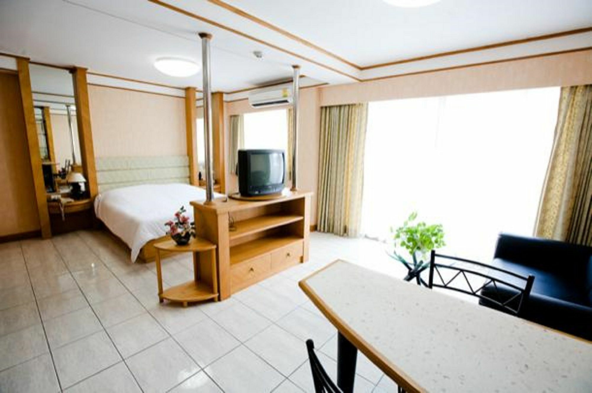 Roseate Ratchada Bangkok Exterior foto